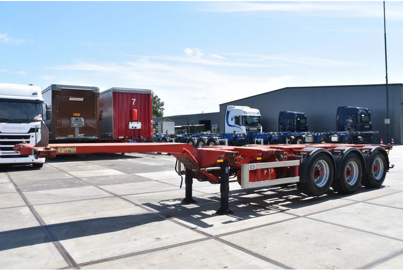 Nooteboom containerchassis - LIFT AXLE - DISC BRAKES - BPW AXLES - 2 x EXTENDABLE - - Container transporter/ Swap body semi-trailer: picture 5 Nooteboom containerchassis - LIFT AXLE - DISC BRAKES - BPW AXLES - 2 x EXTENDABLE - - Container transporter/ Swap body semi-trailer: picture 5