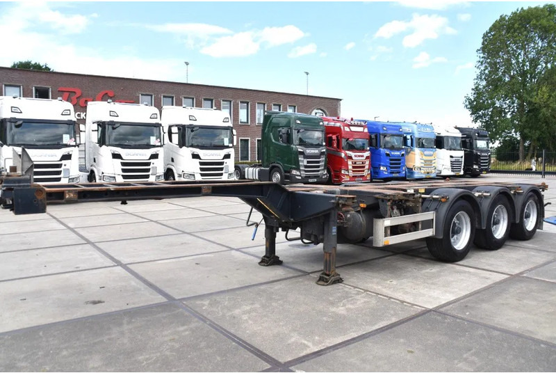 Pacton T3-010 - 2 x LIFT AXLE - BPW AXLES - DRUM BRAKES - 2 x EXTENDABLE - - Container transporter/ Swap body semi-trailer: picture 1 Pacton T3-010 - 2 x LIFT AXLE - BPW AXLES - DRUM BRAKES - 2 x EXTENDABLE - - Container transporter/ Swap body semi-trailer: picture 1