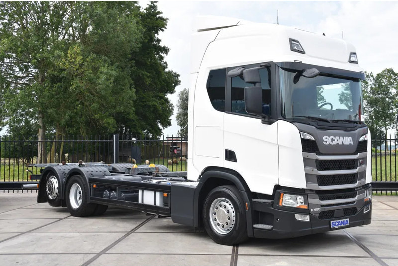 Scania R450 NGS 6x2*4NB - BDF - RETARDER - 703 TKM - FULL AIR - WHEELBASE: 495 CM - NAVI - TOP CONDITION - - Container transporter/ Swap body truck: picture 1 Scania R450 NGS 6x2*4NB - BDF - RETARDER - 703 TKM - FULL AIR - WHEELBASE: 495 CM - NAVI - TOP CONDITION - - Container transporter/ Swap body truck: picture 1