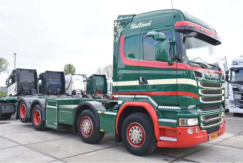 Scania R520 HL V8 8x2 - EURO 6 - MANUAL - RETARDER - WHEELBASE: 510 cm - 10 TONS FRONT AXLE - XENON - - Container transporter/ Swap body truck: picture 3 Scania R520 HL V8 8x2 - EURO 6 - MANUAL - RETARDER - WHEELBASE: 510 cm - 10 TONS FRONT AXLE - XENON - - Container transporter/ Swap body truck: picture 3