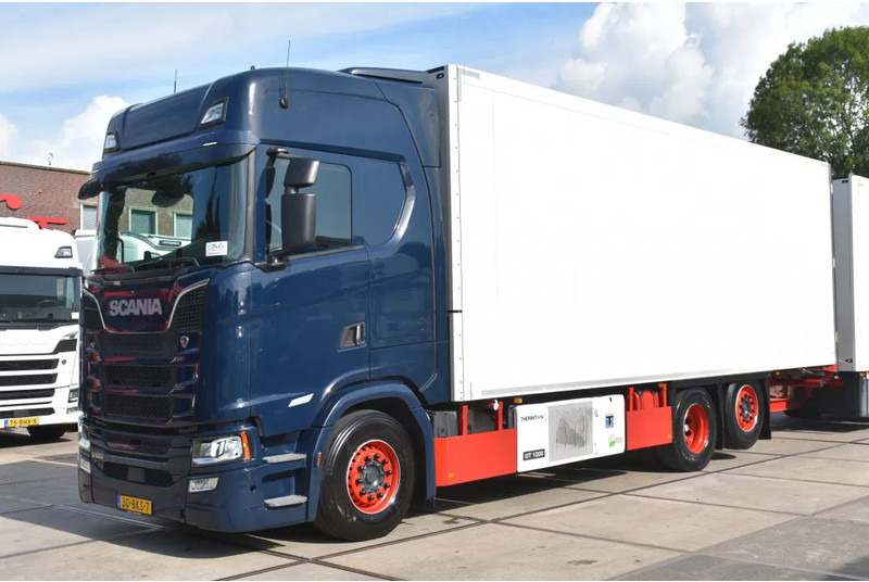 Scania S520 V8 NGS 6x2*4NB - THERMO KING - RETARDER - FULL AIR - WHEELBASE: 515 CM - LED LIGHTS - TOP CONDITION - - Refrigerator truck: picture 1 Scania S520 V8 NGS 6x2*4NB - THERMO KING - RETARDER - FULL AIR - WHEELBASE: 515 CM - LED LIGHTS - TOP CONDITION - - Refrigerator truck: picture 1