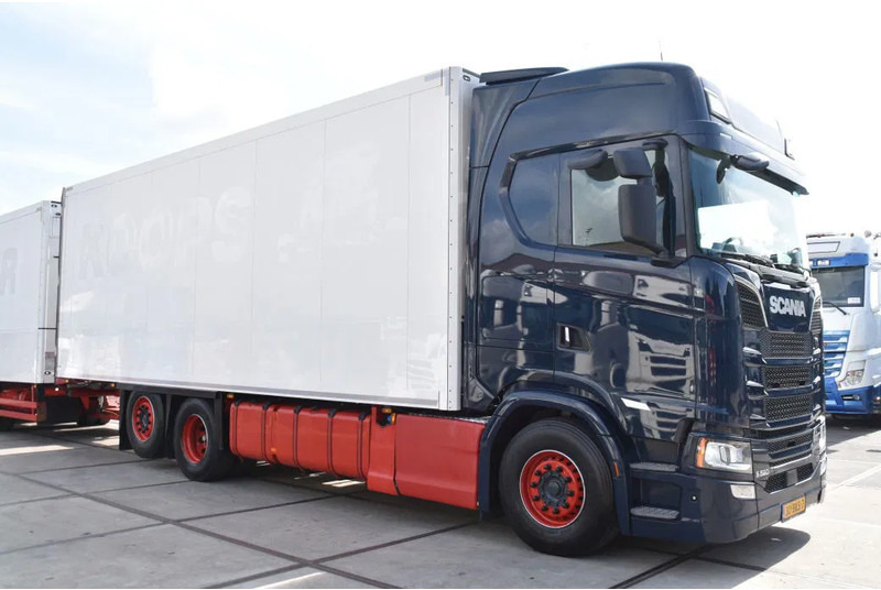 Scania S520 V8 NGS 6x2*4NB - THERMO KING - RETARDER - FULL AIR - WHEELBASE: 515 CM - LED LIGHTS - TOP CONDITION - - Refrigerator truck: picture 2 Scania S520 V8 NGS 6x2*4NB - THERMO KING - RETARDER - FULL AIR - WHEELBASE: 515 CM - LED LIGHTS - TOP CONDITION - - Refrigerator truck: picture 2