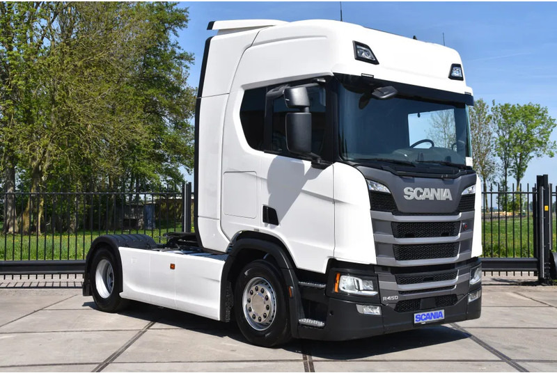 Scania R450 NGS 4x2 - RETARDER - ACC - 709 TKM - PARK. AIRCO - 4 POINT AIRSUSP. REAR - 2 x FUEL TANKS - LED LIGHTS - - Tractor unit: picture 1 Scania R450 NGS 4x2 - RETARDER - ACC - 709 TKM - PARK. AIRCO - 4 POINT AIRSUSP. REAR - 2 x FUEL TANKS - LED LIGHTS - - Tractor unit: picture 1