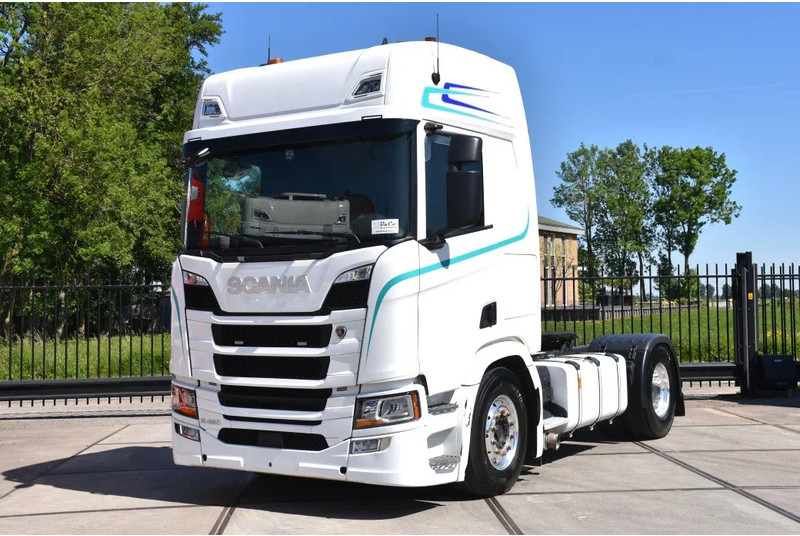 Scania R450 NGS 4x2NB - RETARDER - FULL AIR - HYDRAULIC SYSTEM - PARK. AIRCO - NAVI - 4 POINT AIR SUSP. REAR - - Tractor unit: picture 1 Scania R450 NGS 4x2NB - RETARDER - FULL AIR - HYDRAULIC SYSTEM - PARK. AIRCO - NAVI - 4 POINT AIR SUSP. REAR - - Tractor unit: picture 1