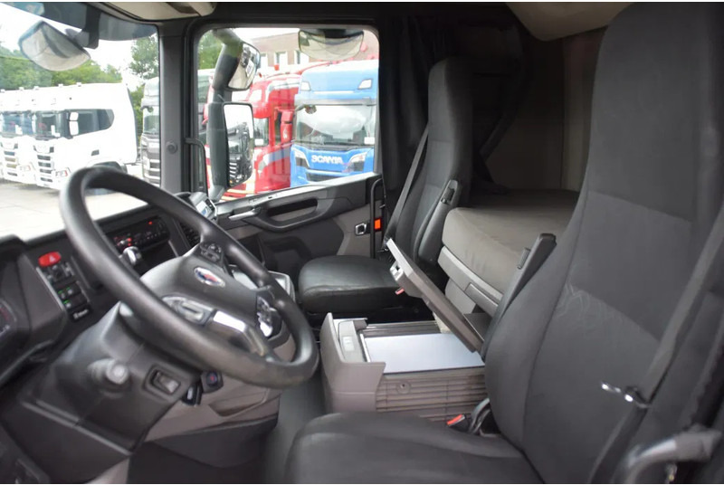 Scania S450 NGS 4x2NB - FULL AIR - RETARDER - ACC - PARK. AIRCO - 2 x FUEL TANKS - TOP CONDITION - - Tractor unit: picture 5 Scania S450 NGS 4x2NB - FULL AIR - RETARDER - ACC - PARK. AIRCO - 2 x FUEL TANKS - TOP CONDITION - - Tractor unit: picture 5