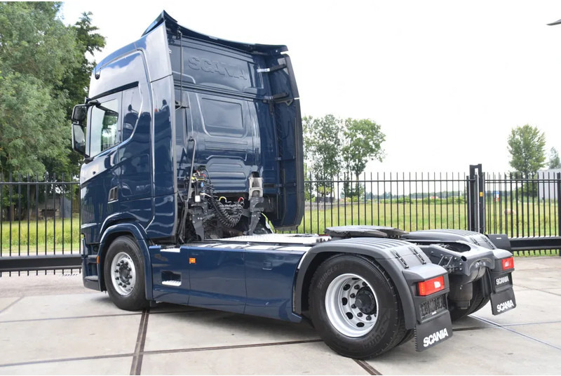 Scania S450 NGS 4x2NB - FULL AIR - RETARDER - ACC - PARK. AIRCO - 2 x FUEL TANKS - TOP CONDITION - - Tractor unit: picture 3 Scania S450 NGS 4x2NB - FULL AIR - RETARDER - ACC - PARK. AIRCO - 2 x FUEL TANKS - TOP CONDITION - - Tractor unit: picture 3