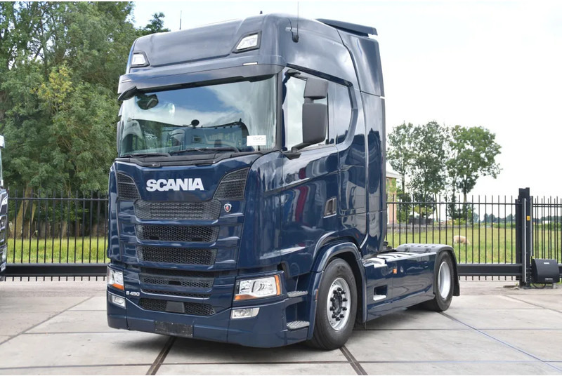 Scania S450 NGS 4x2NB - FULL AIR - RETARDER - ACC - PARK. AIRCO - 2 x FUEL TANKS - TOP CONDITION - - Tractor unit: picture 2 Scania S450 NGS 4x2NB - FULL AIR - RETARDER - ACC - PARK. AIRCO - 2 x FUEL TANKS - TOP CONDITION - - Tractor unit: picture 2