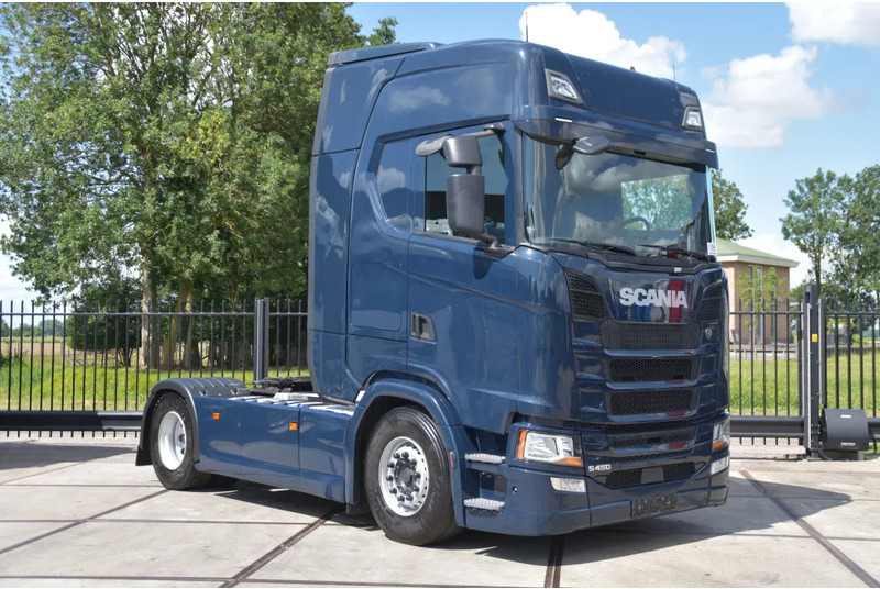 Scania S450 NGS 4x2NB - RETARDER - 675 TKM - FULL AIR - AIRCO - 2 x FUEL TANKS - TOP CONDITION - - Tractor unit: picture 1 Scania S450 NGS 4x2NB - RETARDER - 675 TKM - FULL AIR - AIRCO - 2 x FUEL TANKS - TOP CONDITION - - Tractor unit: picture 1