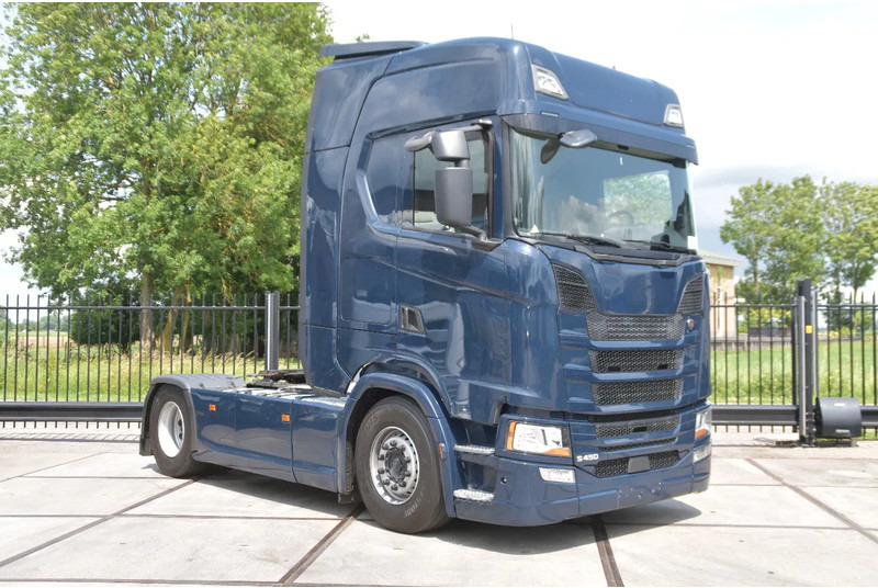 Scania S450 NGS 4x2NB - RETARDER - 746 TKM - FULL AIR - AIRCO - 2 x FUEL TANKS - TOP CONDITION - - Tractor unit: picture 1 Scania S450 NGS 4x2NB - RETARDER - 746 TKM - FULL AIR - AIRCO - 2 x FUEL TANKS - TOP CONDITION - - Tractor unit: picture 1