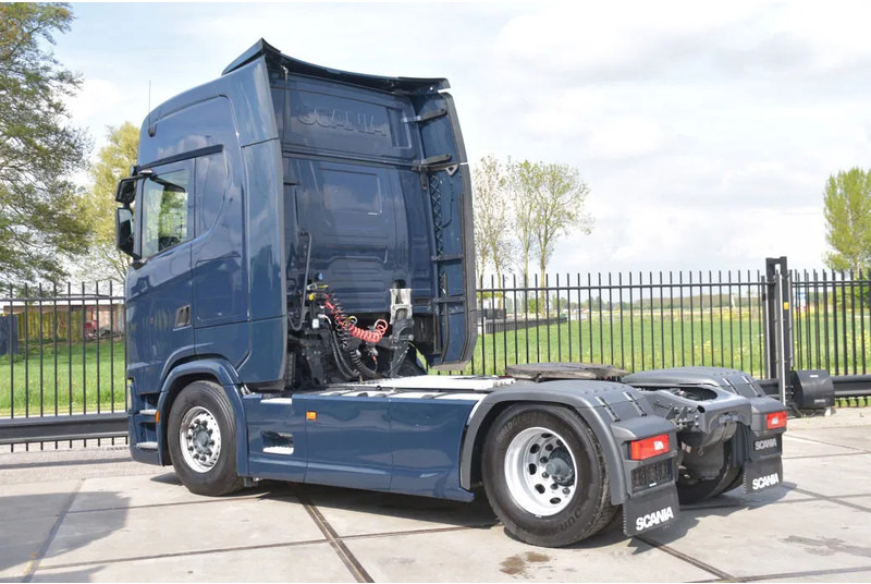 Scania S450 NGS 4x2NB - RETARDER - FULL AIR - PARK. AIRCO - ACC - 2 x FUEL TANKS - GOOD CONDITION - - Tractor unit: picture 3 Scania S450 NGS 4x2NB - RETARDER - FULL AIR - PARK. AIRCO - ACC - 2 x FUEL TANKS - GOOD CONDITION - - Tractor unit: picture 3