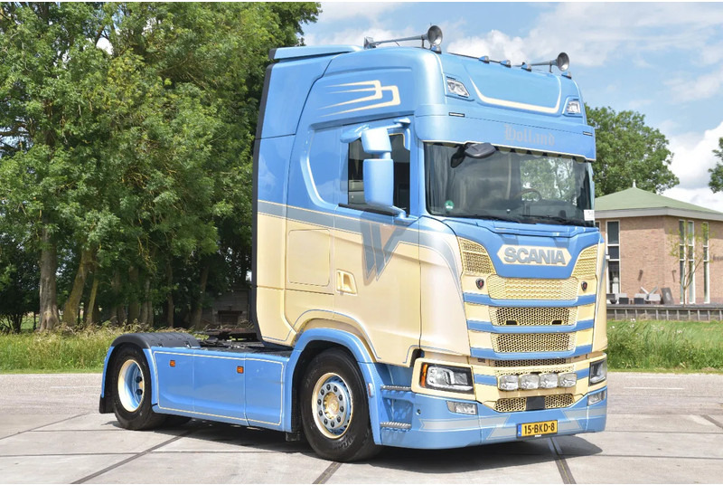 Scania S500 NGS 4x2NB - RETARDER - FULL AIR - PARK. AIRCO - FULL OPTIONS - 4 POINT AIR SUSPENSION - EXCELLENT CONDITION - - Tractor unit: picture 1 Scania S500 NGS 4x2NB - RETARDER - FULL AIR - PARK. AIRCO - FULL OPTIONS - 4 POINT AIR SUSPENSION - EXCELLENT CONDITION - - Tractor unit: picture 1