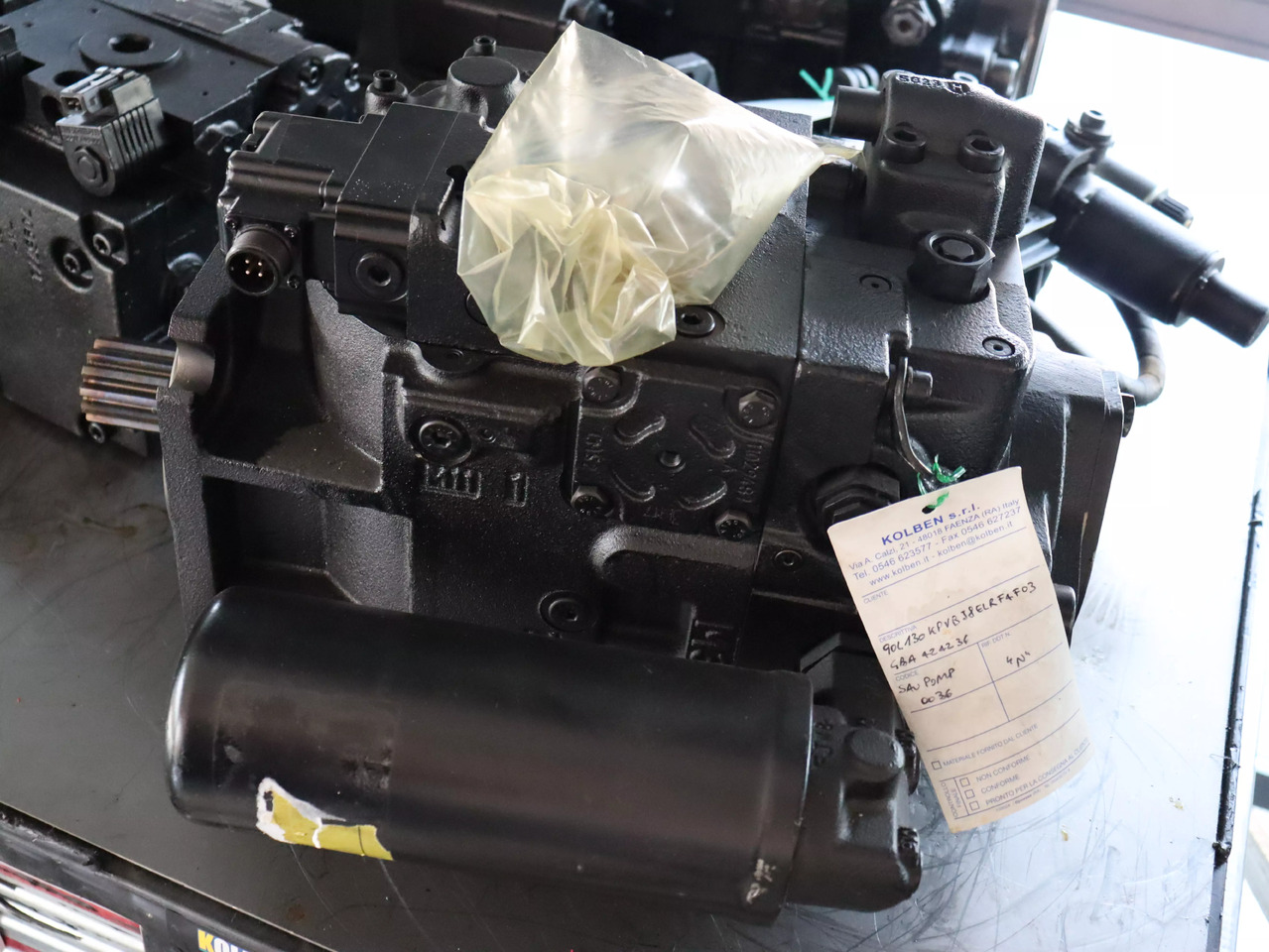 DANFOSS 90L130KPVBJ8ELRF4F03GBA424236 - Hydraulic pump for Material handling equipment: picture 2 DANFOSS 90L130KPVBJ8ELRF4F03GBA424236 - Hydraulic pump for Material handling equipment: picture 2