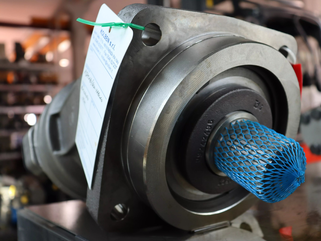 REXROTH A2FM180/61W-VAB010 - Hydraulic motor for Material handling equipment: picture 1 REXROTH A2FM180/61W-VAB010 - Hydraulic motor for Material handling equipment: picture 1