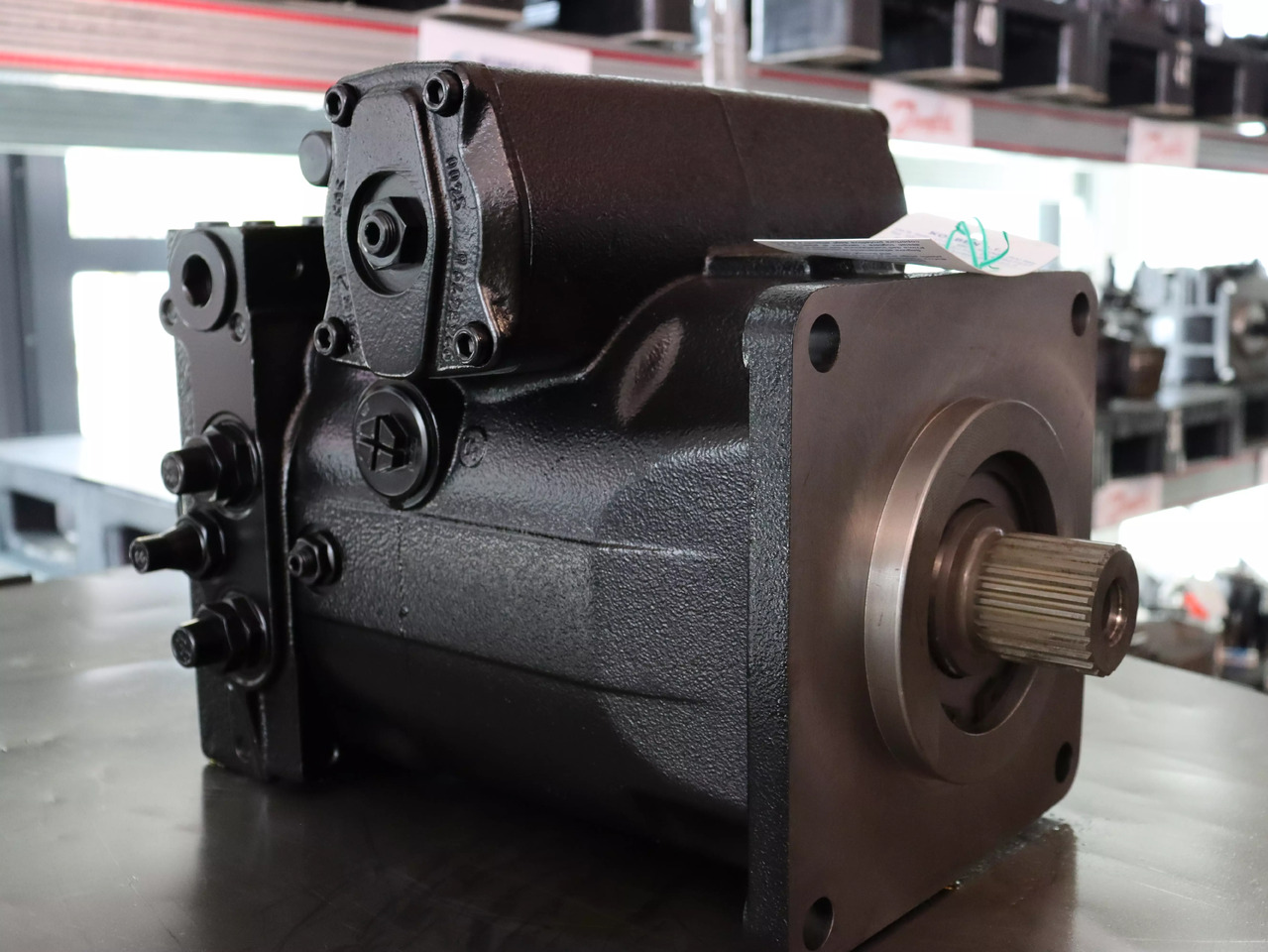 REXROTH A4VG250EP4D1/32L-NZD10F071SP-S - Hydraulic pump for Material handling equipment: picture 2 REXROTH A4VG250EP4D1/32L-NZD10F071SP-S - Hydraulic pump for Material handling equipment: picture 2