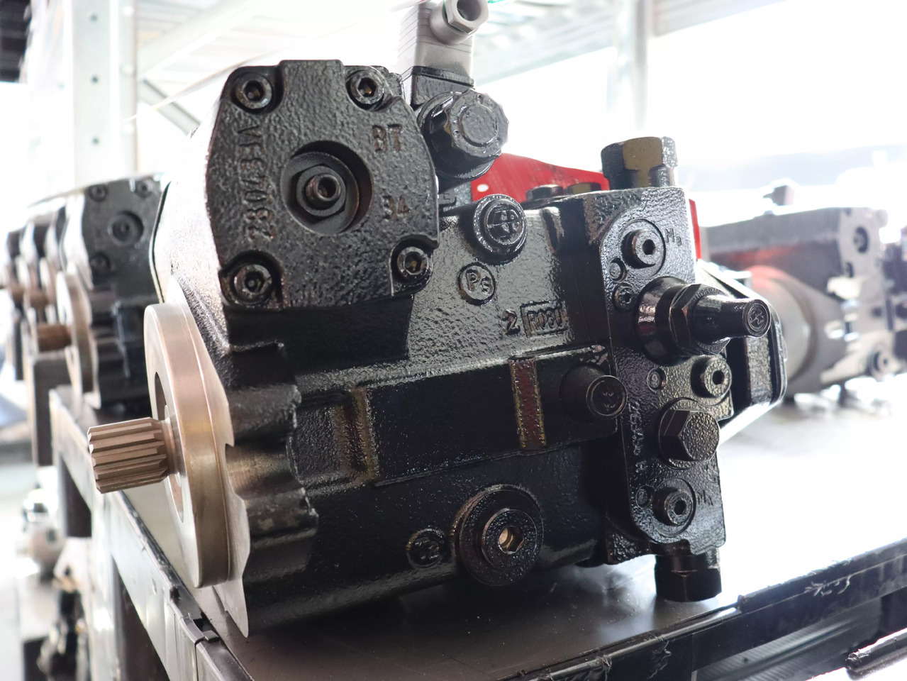 REXROTH A4VG56DA1D7/32R-NZC02F023SH-S - Hydraulic pump for Material handling equipment: picture 2 REXROTH A4VG56DA1D7/32R-NZC02F023SH-S - Hydraulic pump for Material handling equipment: picture 2