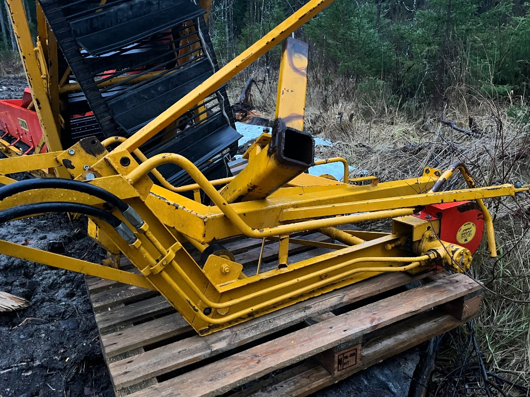 Samon Loading conveyor - Grape harvesting machine: picture 4 Samon Loading conveyor - Grape harvesting machine: picture 4
