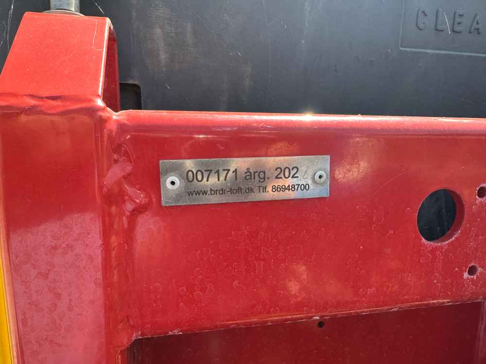Tecnocar Tecnospra 1500 Fronttank - Harvester: picture 2 Tecnocar Tecnospra 1500 Fronttank - Harvester: picture 2