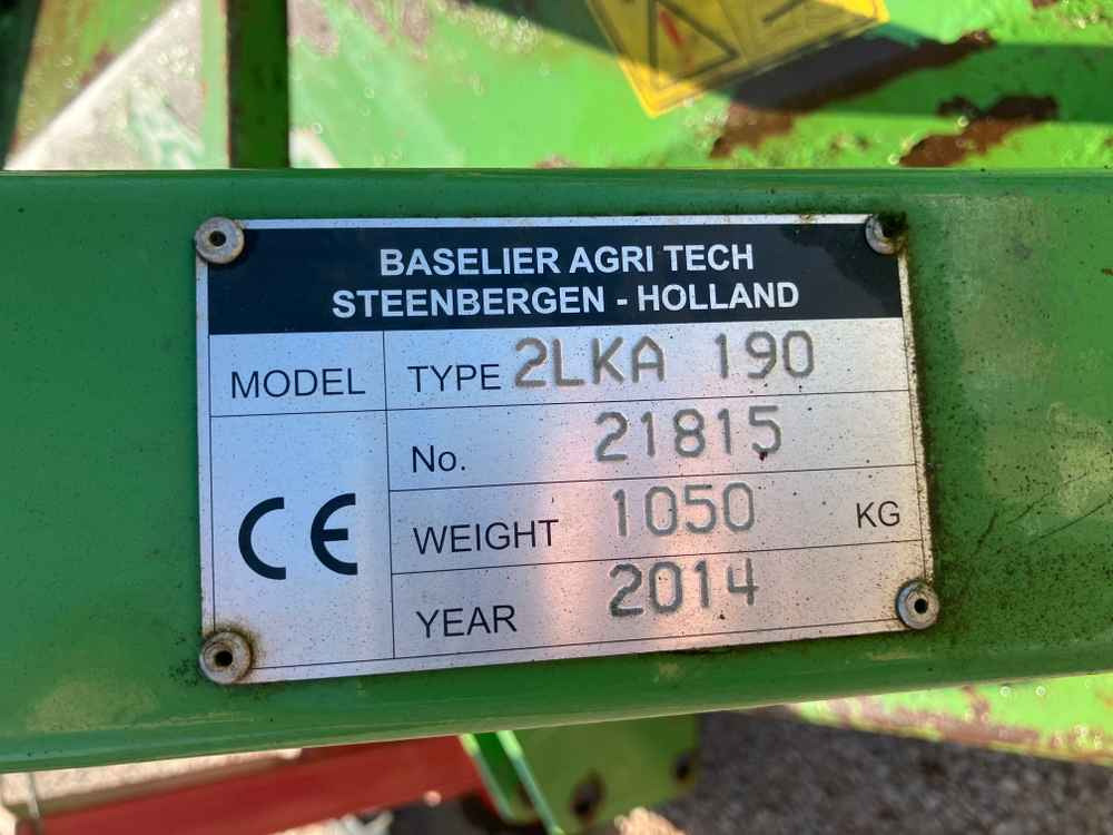 Baselier Baselier 2LKA190 2 Row Front Mounted Potato Topper - Harvester: picture 2 Baselier Baselier 2LKA190 2 Row Front Mounted Potato Topper - Harvester: picture 2