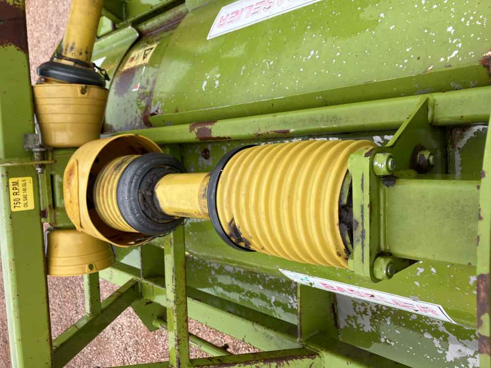 Baselier Baselier LKB 190 2 Row Front Mounted Potato Topper - Harvester: picture 3 Baselier Baselier LKB 190 2 Row Front Mounted Potato Topper - Harvester: picture 3