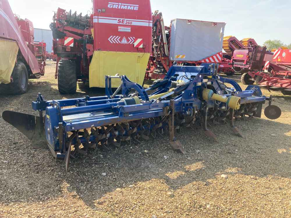 GEORGE MOATE George Moate, Triple Bed Tilla, T540 - Harvester: picture 1 GEORGE MOATE George Moate, Triple Bed Tilla, T540 - Harvester: picture 1