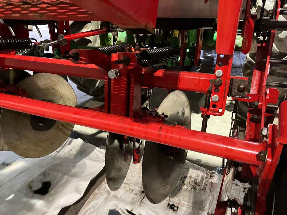 Grimme Grimme FA / FDS, Front Mounted Fertiliser Aplicator - Harvester: picture 3 Grimme Grimme FA / FDS, Front Mounted Fertiliser Aplicator - Harvester: picture 3