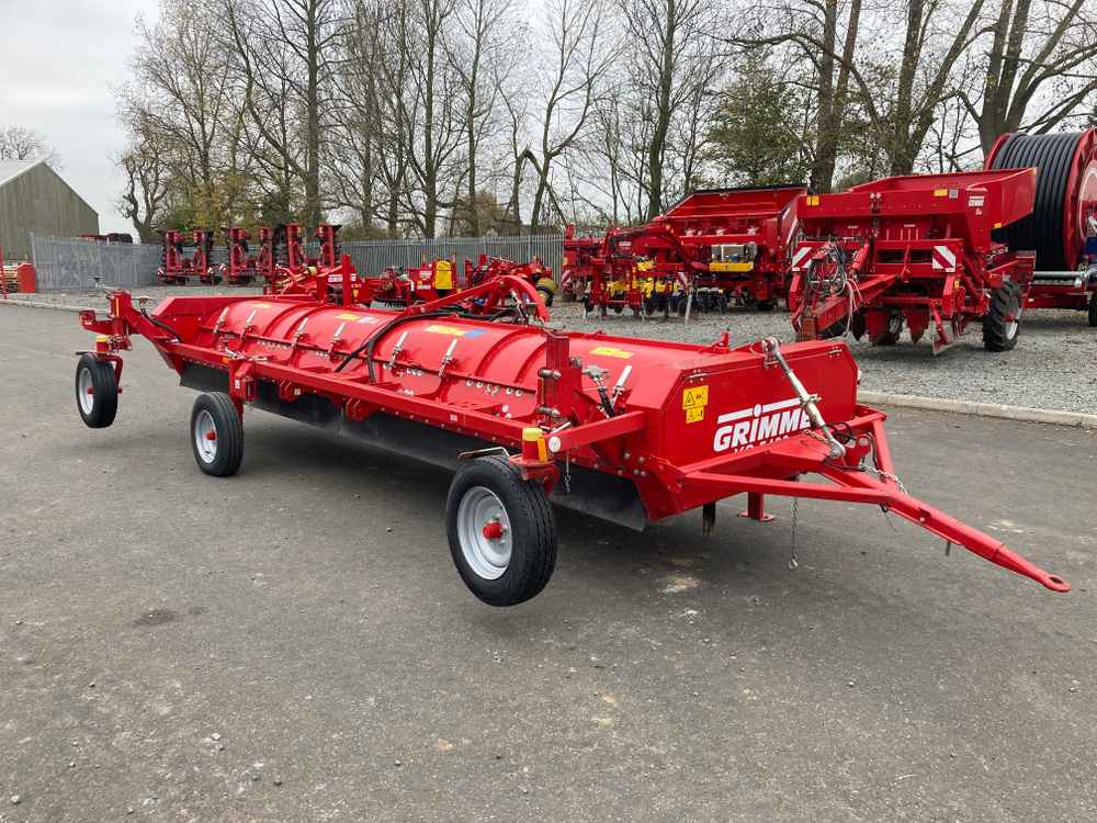 Grimme Grimme KS 5400 6 Row Potato Topper - Harvester: picture 1 Grimme Grimme KS 5400 6 Row Potato Topper - Harvester: picture 1