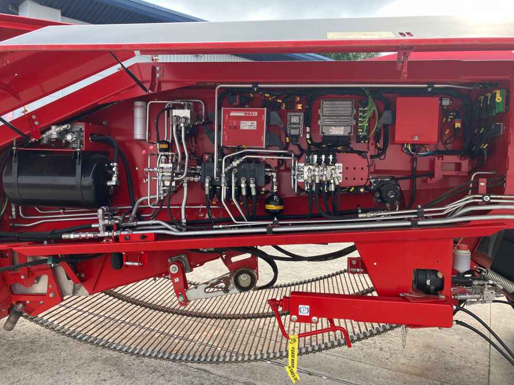 Grimme Grimme Select 200 2 Row Trailed Potato Harvester - Harvester: picture 3 Grimme Grimme Select 200 2 Row Trailed Potato Harvester - Harvester: picture 3