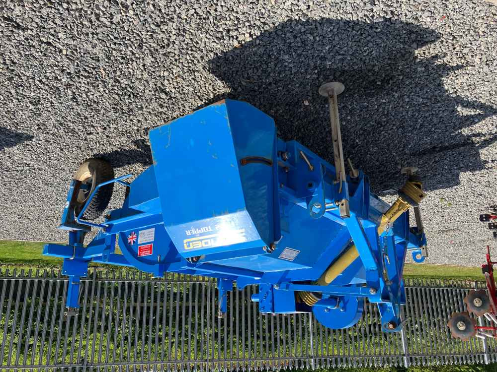 Standen Standen, FT-2, Front Mounted, 2 Row, Topper - Harvester: picture 4 Standen Standen, FT-2, Front Mounted, 2 Row, Topper - Harvester: picture 4