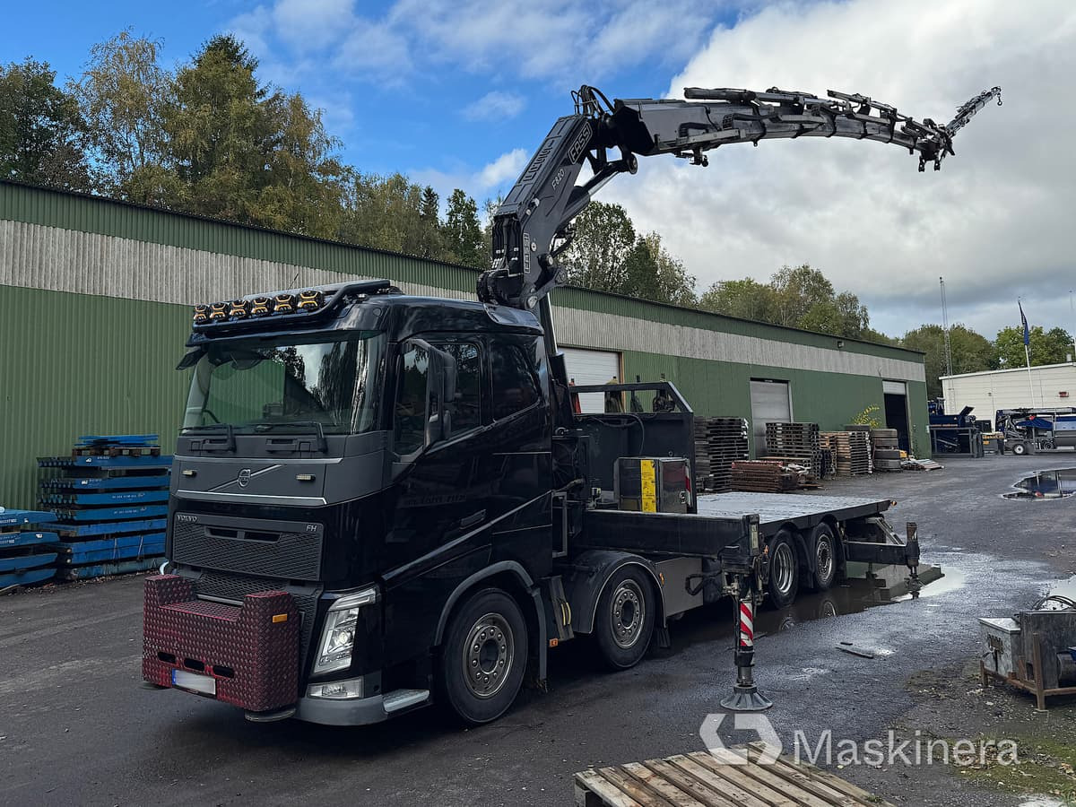 Bodbil Volvo FH 82F med Fassi F820 kran & jib - Dropside/ Flatbed truck, Crane truck: picture 1 Bodbil Volvo FH 82F med Fassi F820 kran & jib - Dropside/ Flatbed truck, Crane truck: picture 1