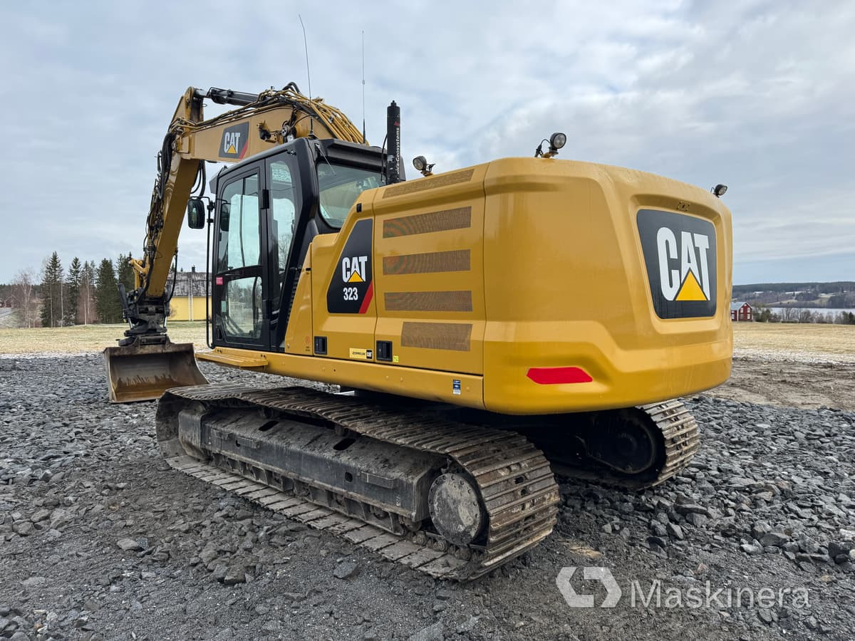 Grävmaskin Cat 323 Next Generation med tillbehör - Crawler excavator: picture 3 Grävmaskin Cat 323 Next Generation med tillbehör - Crawler excavator: picture 3