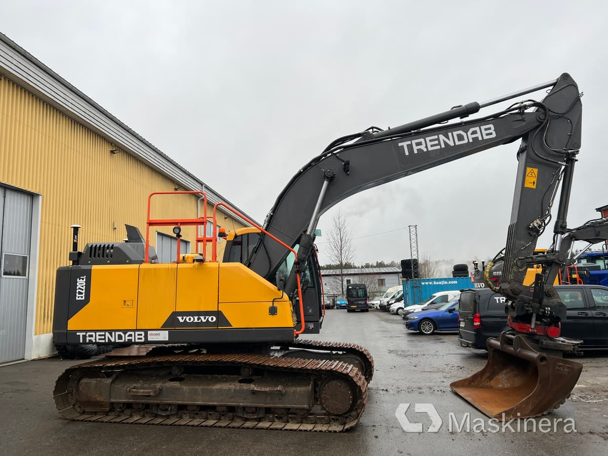 Grävmaskin Volvo EC220EL med tillbehör - Crawler excavator: picture 4 Grävmaskin Volvo EC220EL med tillbehör - Crawler excavator: picture 4