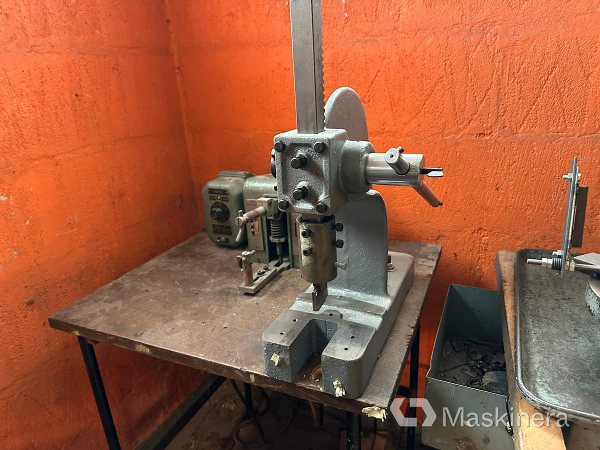 Handpress - Machine tool: picture 2 Handpress - Machine tool: picture 2