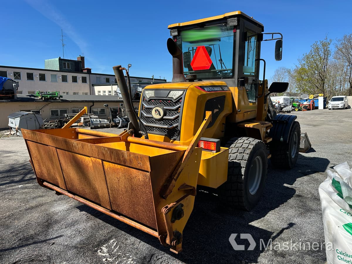 Hjullastare Multiloader L30T med redskap - Wheel loader: picture 5 Hjullastare Multiloader L30T med redskap - Wheel loader: picture 5