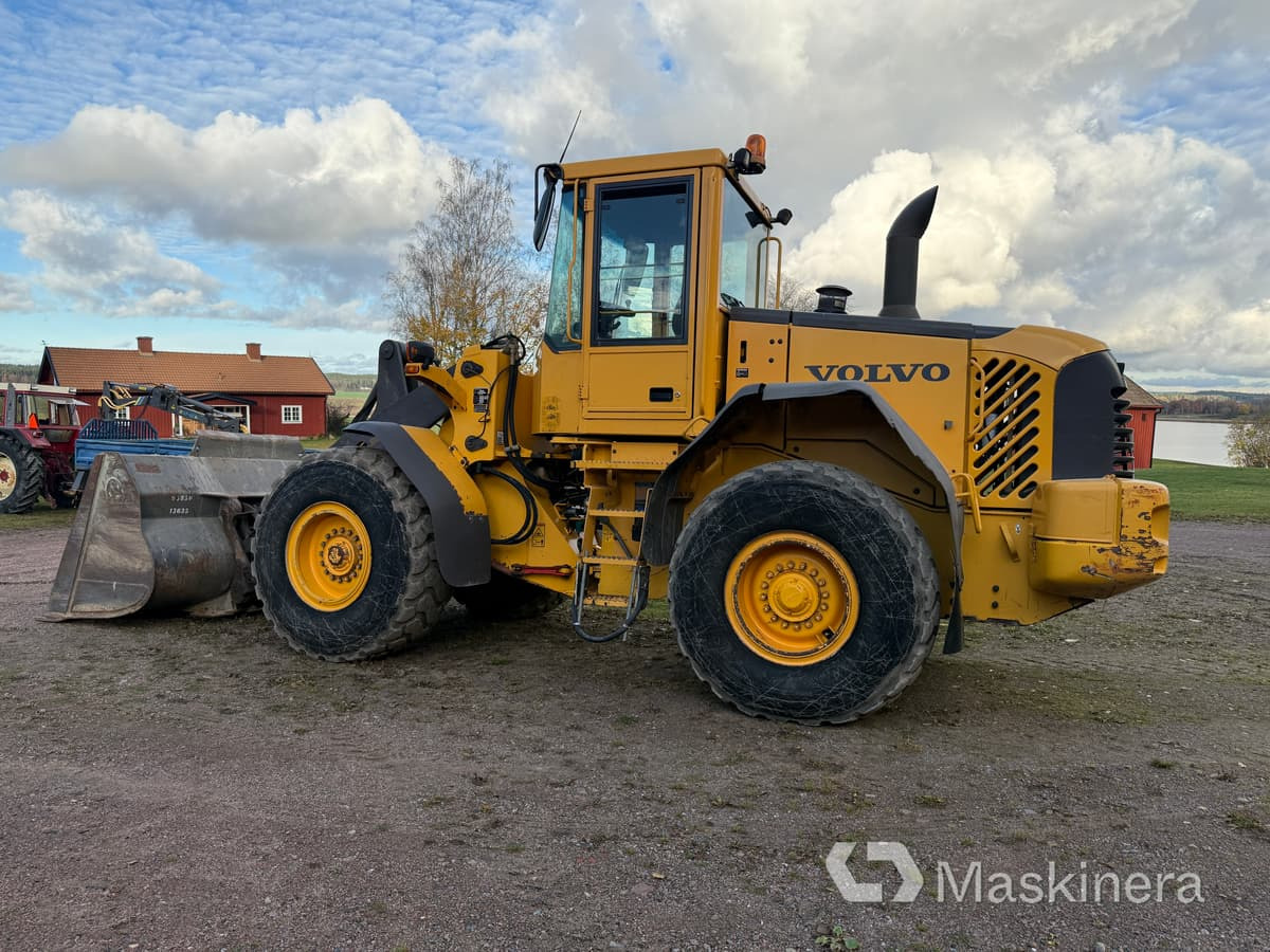 Hjullastare Volvo L90E med tillbehör - Wheel loader: picture 2 Hjullastare Volvo L90E med tillbehör - Wheel loader: picture 2