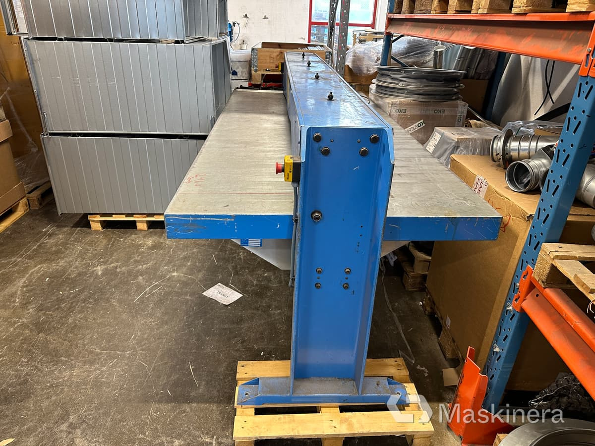 Plåtförstyvningsmaskin Spiro TPM 2500 - Industrial equipment: picture 2 Plåtförstyvningsmaskin Spiro TPM 2500 - Industrial equipment: picture 2