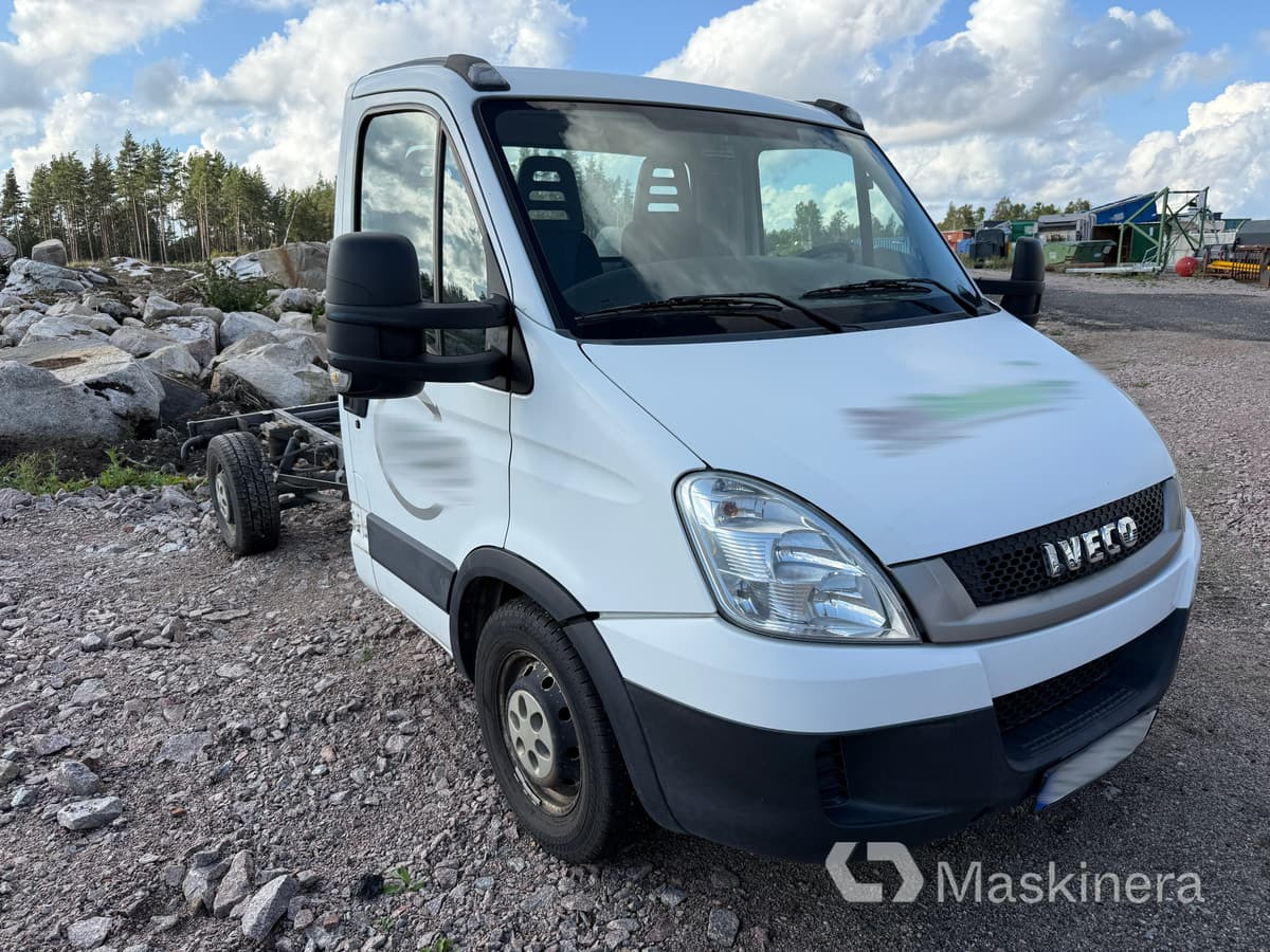 Iveco 35S14/3.0 Chassi (Rep. objekt) - Panel van: picture 3 Iveco 35S14/3.0 Chassi (Rep. objekt) - Panel van: picture 3
