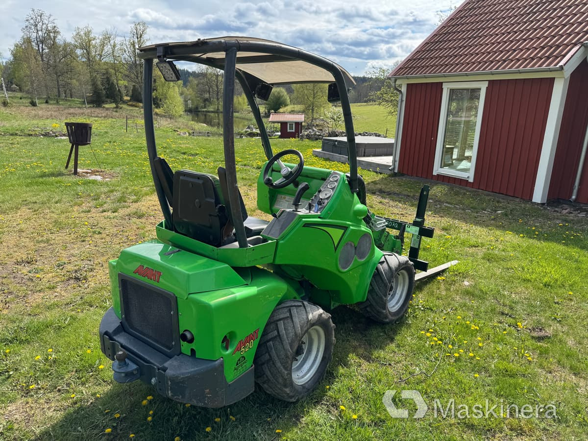 Kompaktlastare Avant 520 med pallgafflar - Compact loader: picture 3 Kompaktlastare Avant 520 med pallgafflar - Compact loader: picture 3