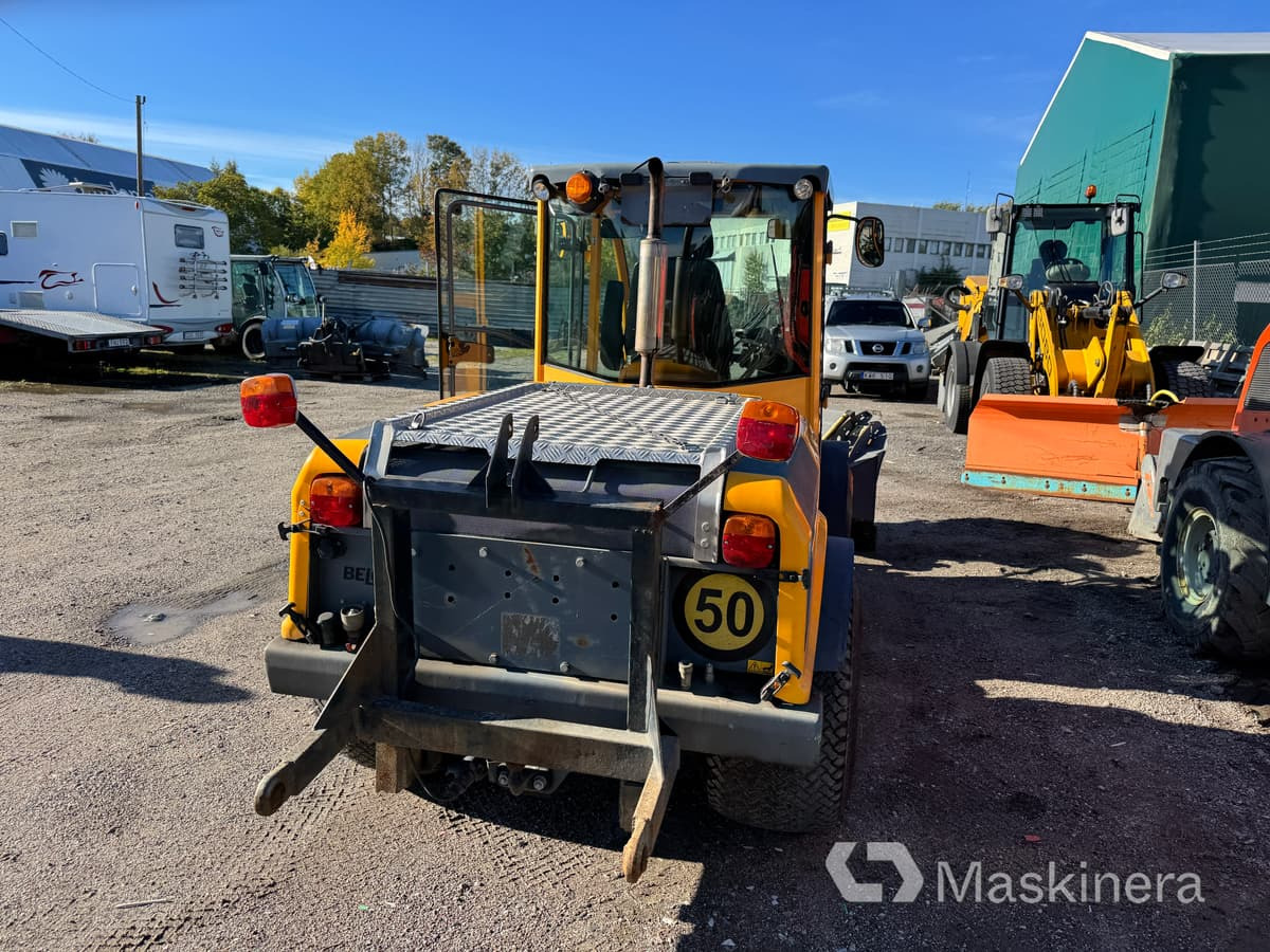 Redskapsbärare Belos Transgiant - Snow removal vehicle: picture 3 Redskapsbärare Belos Transgiant - Snow removal vehicle: picture 3