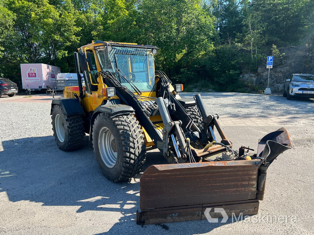 Redskapsbärare Wille 655 med vikplog - Wheel loader: picture 3 Redskapsbärare Wille 655 med vikplog - Wheel loader: picture 3