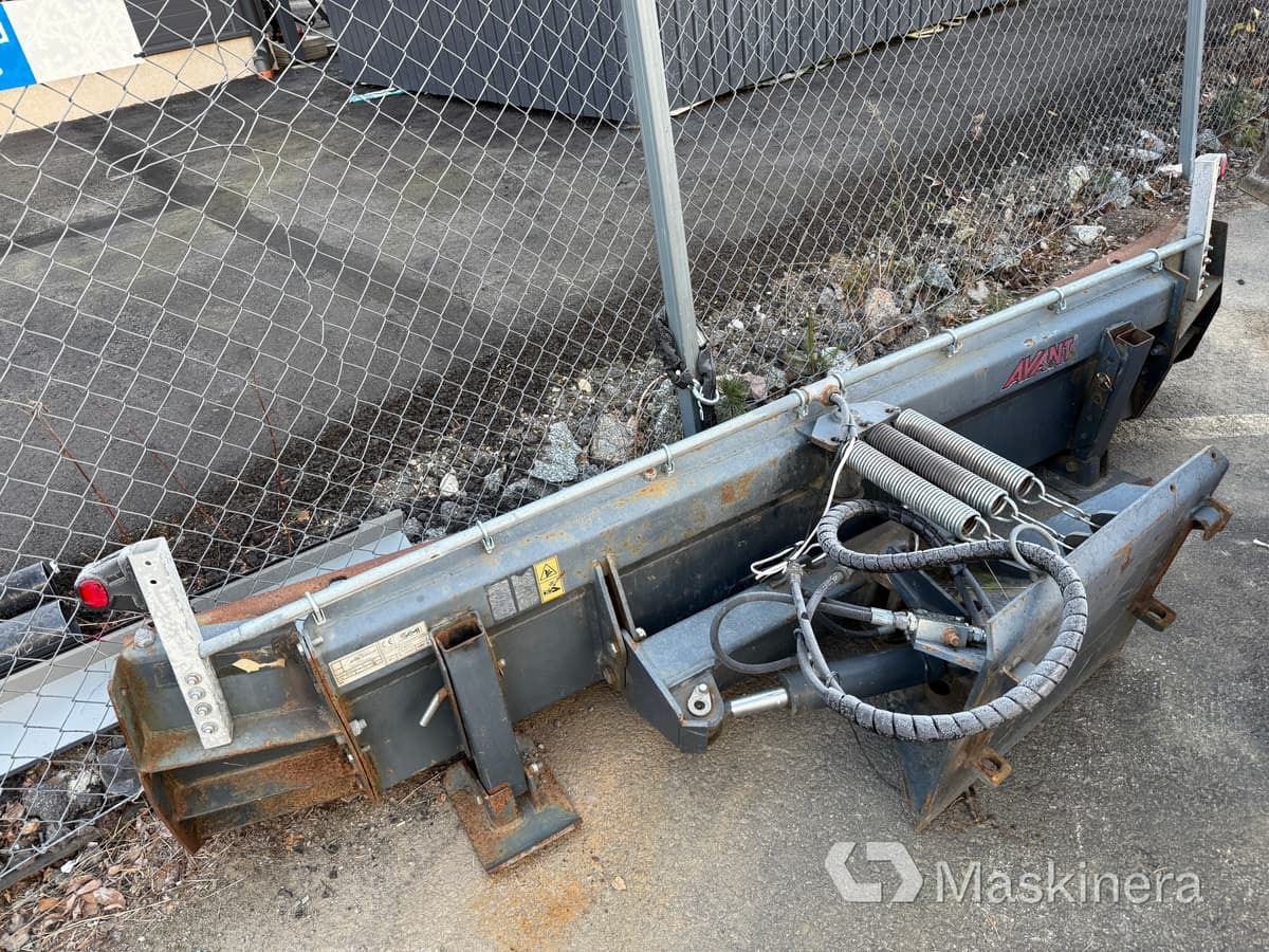 Sami A410365 Schaktblad / Snöplog 2500mm med Avantfäste - Snow plough: picture 1 Sami A410365 Schaktblad / Snöplog 2500mm med Avantfäste - Snow plough: picture 1