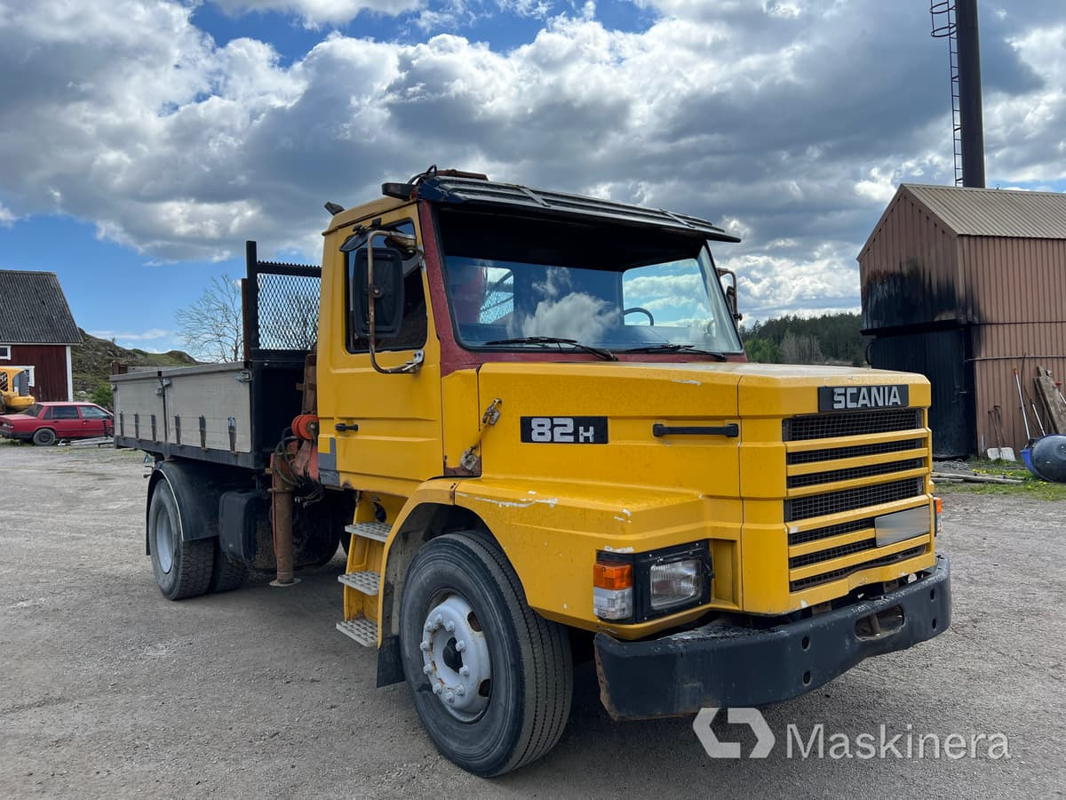 Scania T82HL4X2LS46KK Kran / tippbil Scania 82H - Tipper, Crane truck: picture 3 Scania T82HL4X2LS46KK Kran / tippbil Scania 82H - Tipper, Crane truck: picture 3