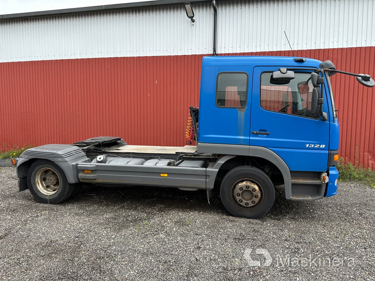 Lastbil Mercedes-Benz Atego 1328 LS 4X - Tractor unit: picture 2 Lastbil Mercedes-Benz Atego 1328 LS 4X - Tractor unit: picture 2