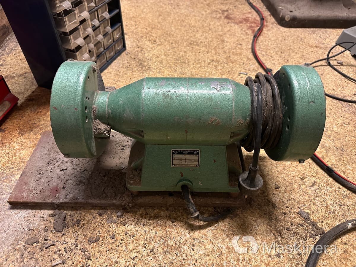 VEM ES 160 Bänkslipmaskin VEM ES 160 - Woodworking machinery: picture 3 VEM ES 160 Bänkslipmaskin VEM ES 160 - Woodworking machinery: picture 3