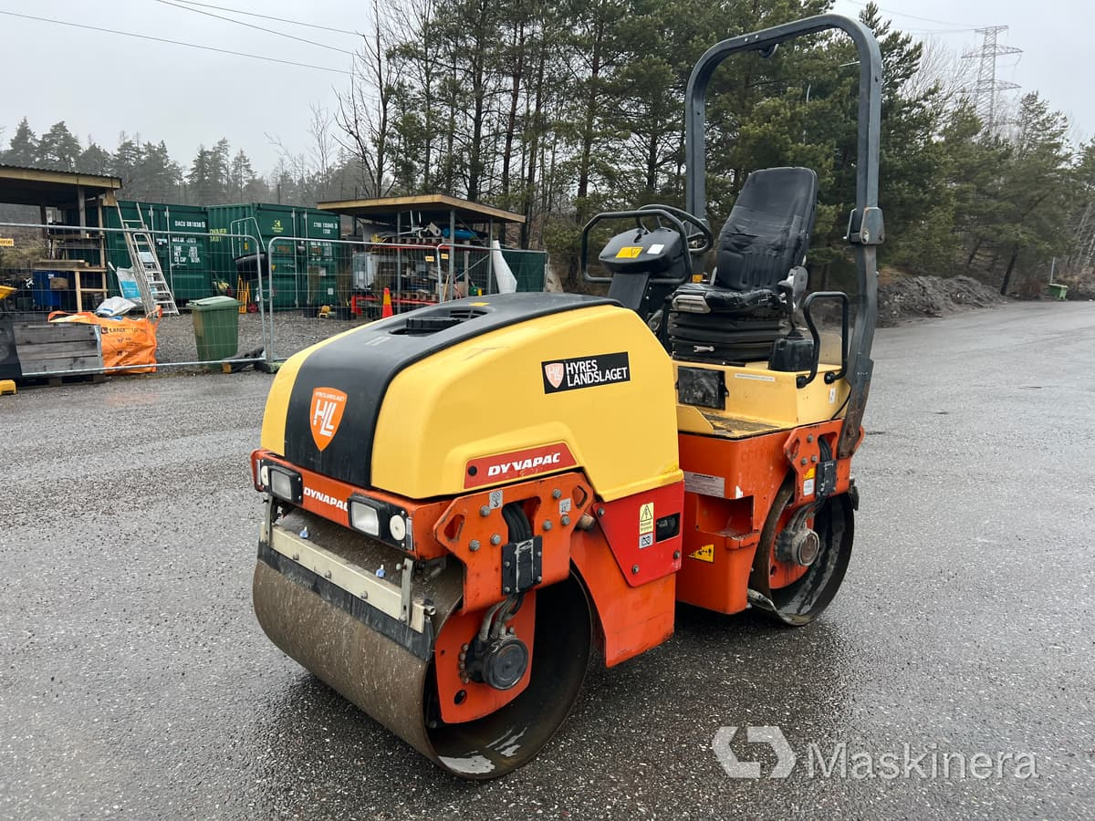 Vält Dynapac CC1100 - Road roller: picture 1 Vält Dynapac CC1100 - Road roller: picture 1