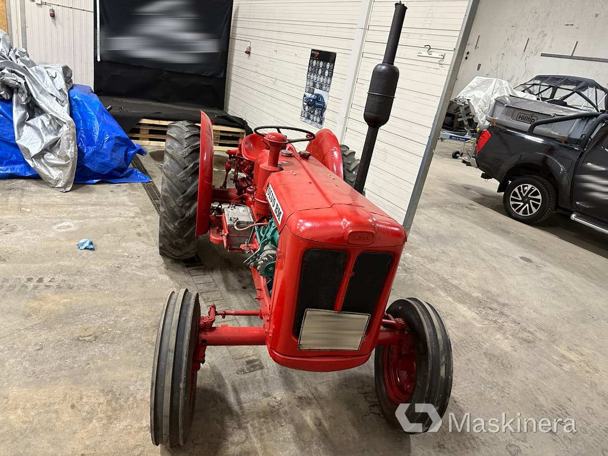 Veterantraktor Volvo BM 320 - Farm tractor: picture 2 Veterantraktor Volvo BM 320 - Farm tractor: picture 2