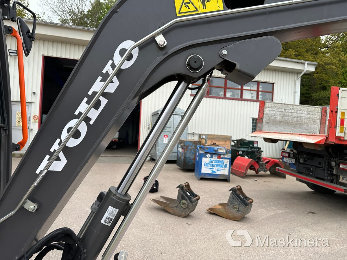 Crawler excavator Volvo JECR25D Electric Grävmaskin Volvo ECR25 Electric: picture 40
