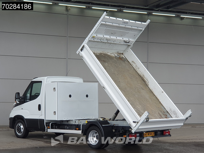 Iveco Daily 35C14 Kipper met Kist Dubbellucht 3,5t Trekhaak Airco Cruise Euro6 Tipper Benne Kieper 2m3 Airco Trekhaak Cruise control - Tipper van: picture 2 Iveco Daily 35C14 Kipper met Kist Dubbellucht 3,5t Trekhaak Airco Cruise Euro6 Tipper Benne Kieper 2m3 Airco Trekhaak Cruise control - Tipper van: picture 2