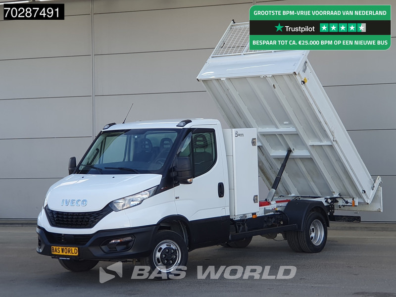 Iveco Daily 35C16 3.0L Kipper met Kist Dubbellucht 3,5t Trekhaak Navi Airco Cruise Camera Euro6 Tipper Benne Kieper 2m3 Airco Trekhaak Cruis - Tipper van: picture 1 Iveco Daily 35C16 3.0L Kipper met Kist Dubbellucht 3,5t Trekhaak Navi Airco Cruise Camera Euro6 Tipper Benne Kieper 2m3 Airco Trekhaak Cruis - Tipper van: picture 1