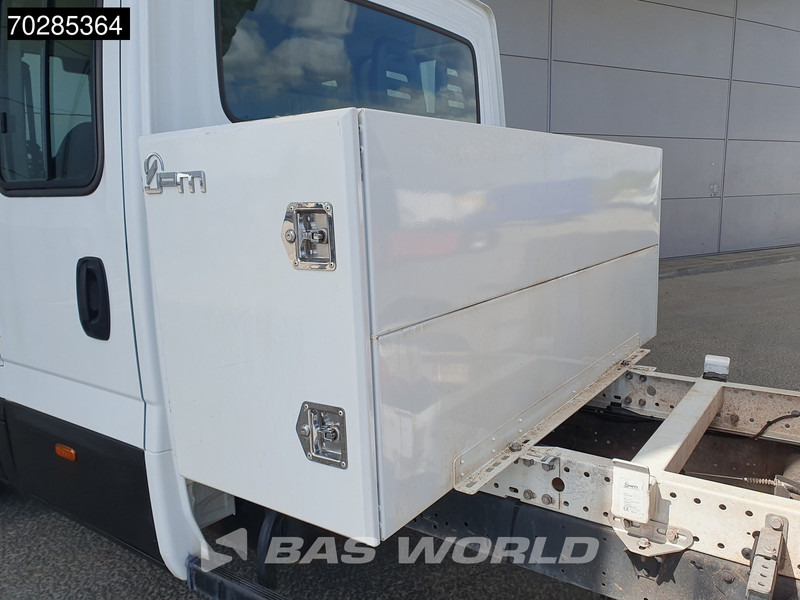 Iveco Daily 35C16 3.0L Open Laadbak met Kist Dubbel Cabine Dubbellucht 3,5t Trekhaak Airco Cruise Euro6 Pritsche Pickup Open Box 2m3 Airco T - Flatbed van: picture 3 Iveco Daily 35C16 3.0L Open Laadbak met Kist Dubbel Cabine Dubbellucht 3,5t Trekhaak Airco Cruise Euro6 Pritsche Pickup Open Box 2m3 Airco T - Flatbed van: picture 3