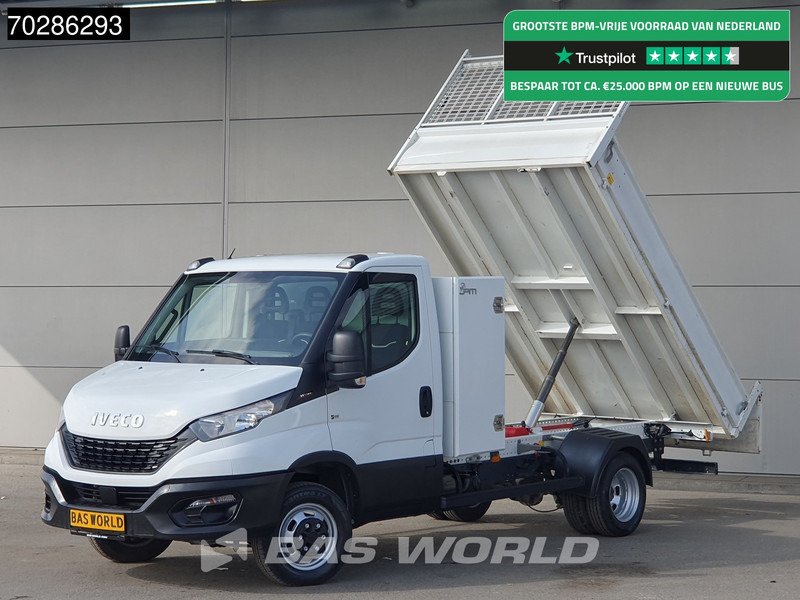 Iveco Daily 35C16 3.0L Open Laadbak met Kist Dubbellucht 3,5t Trekhaak Airco Cruise Euro6 Pritsche Pickup Open Box 2m3 Airco Trekhaak Cruise - Flatbed van: picture 1 Iveco Daily 35C16 3.0L Open Laadbak met Kist Dubbellucht 3,5t Trekhaak Airco Cruise Euro6 Pritsche Pickup Open Box 2m3 Airco Trekhaak Cruise - Flatbed van: picture 1